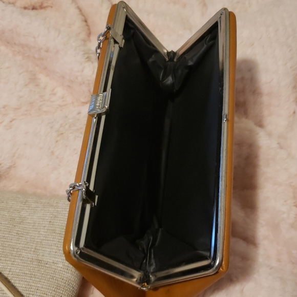 Pouch - Picture 3 of 3